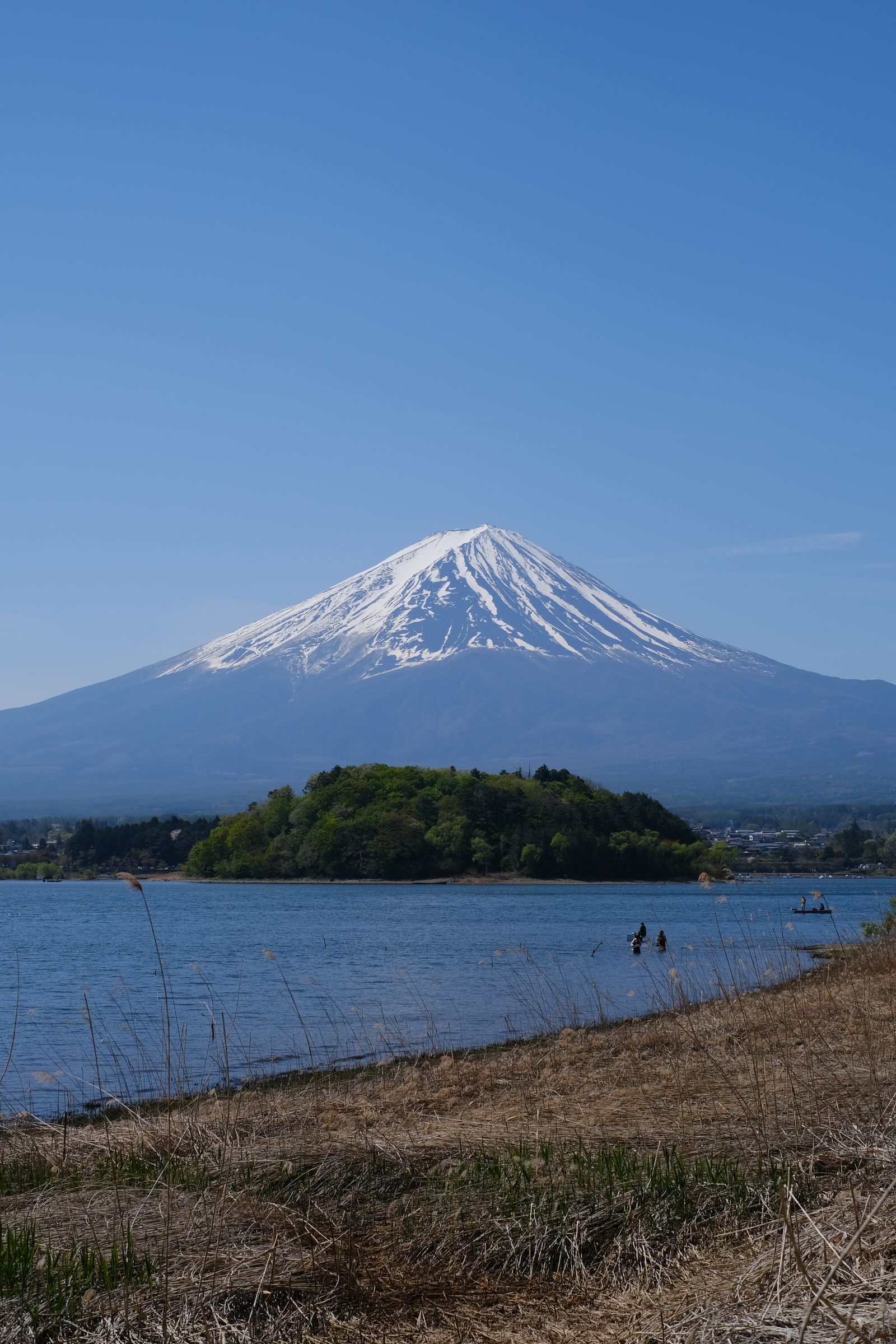 Fuji dari seberang tasik