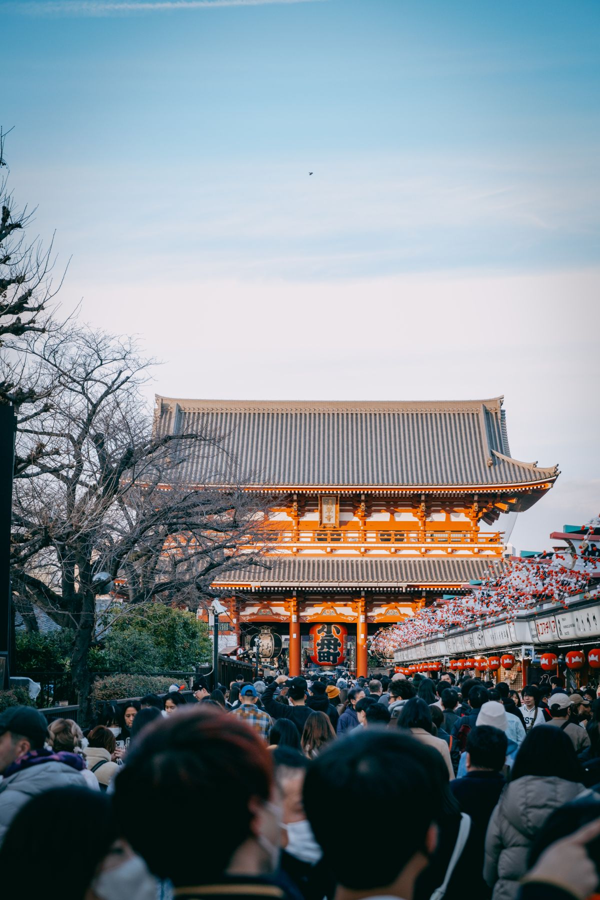 Senso-ji, Asakusa, menjelang senja.